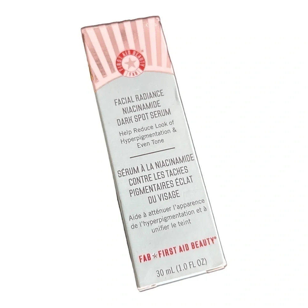 NIB FIRST AID BEAUTY Facial Radiance Niacinamide Dark Spot Serum 30mL (1 fl oz)